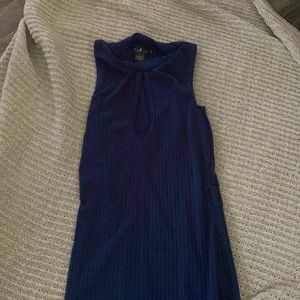 Long blue sleeveless dress